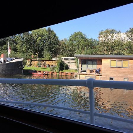 B&B Woonschip Robbedoes 阿默斯福特 外观 照片