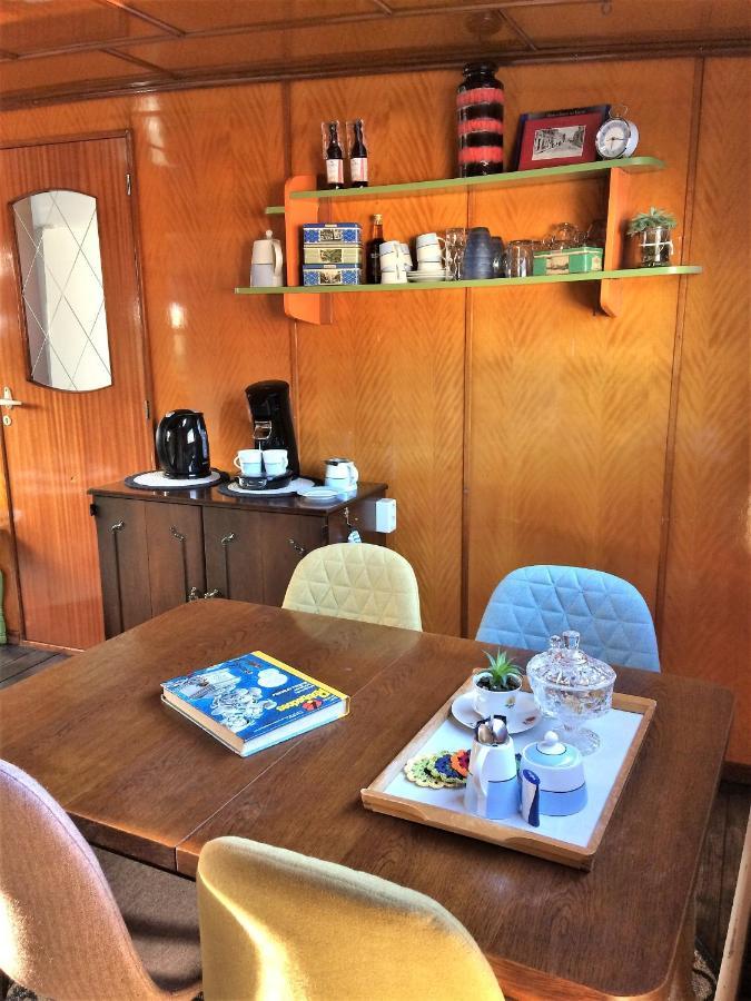 B&B Woonschip Robbedoes 阿默斯福特 外观 照片