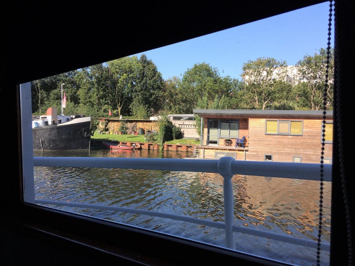 B&B Woonschip Robbedoes 阿默斯福特 外观 照片