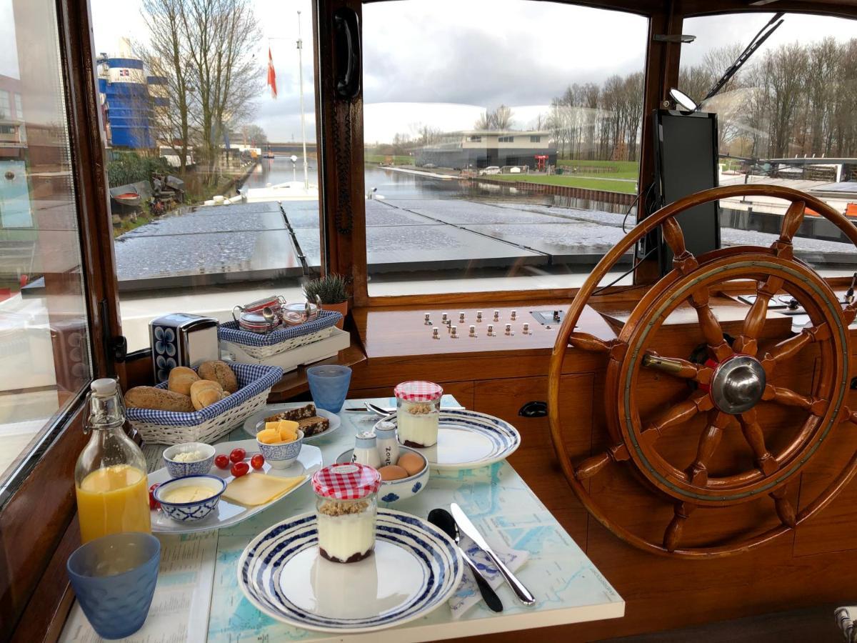 B&B Woonschip Robbedoes 阿默斯福特 外观 照片
